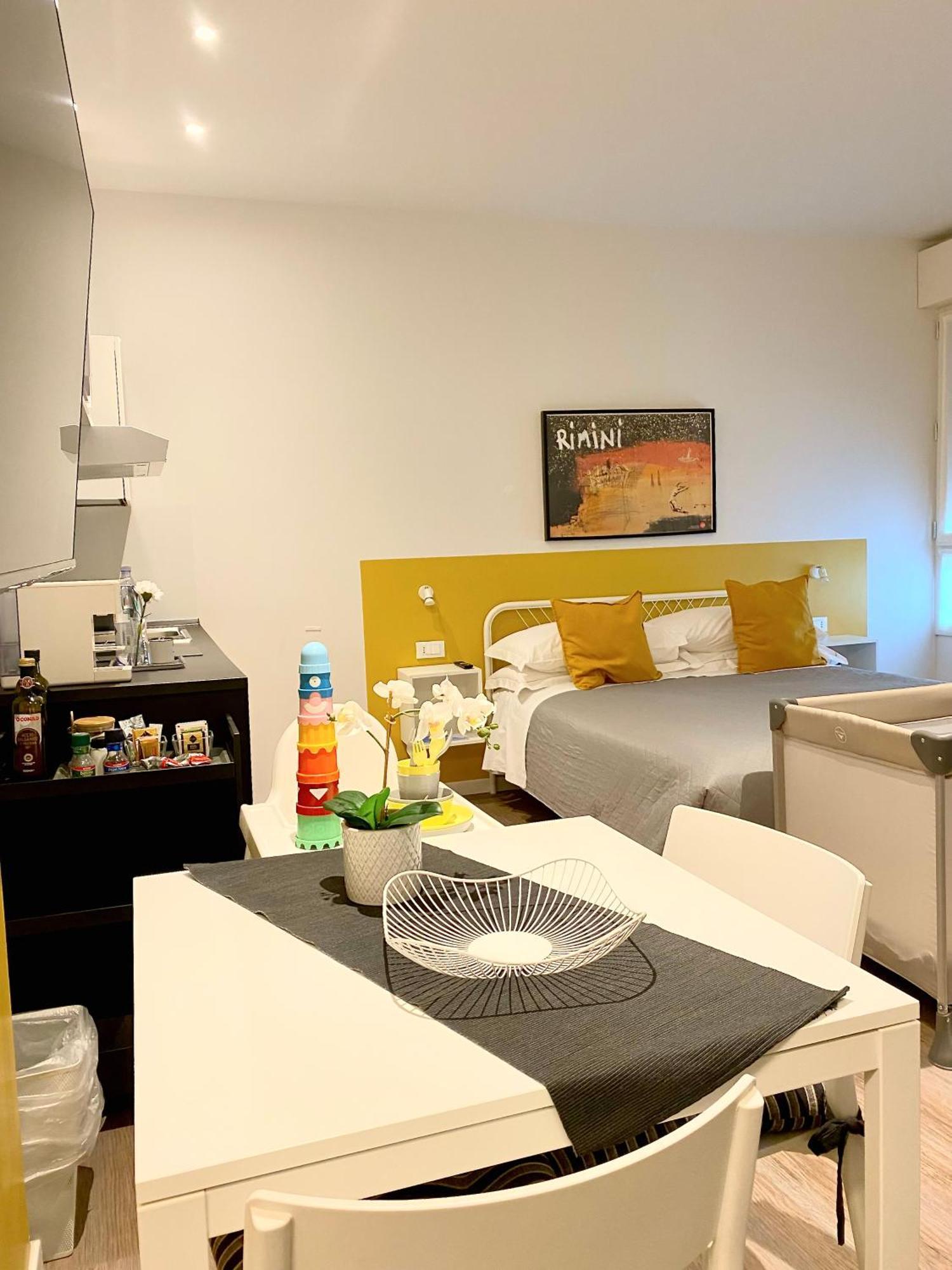 Smart & Urban Suites - Corso51 Rimini Eksteriør billede